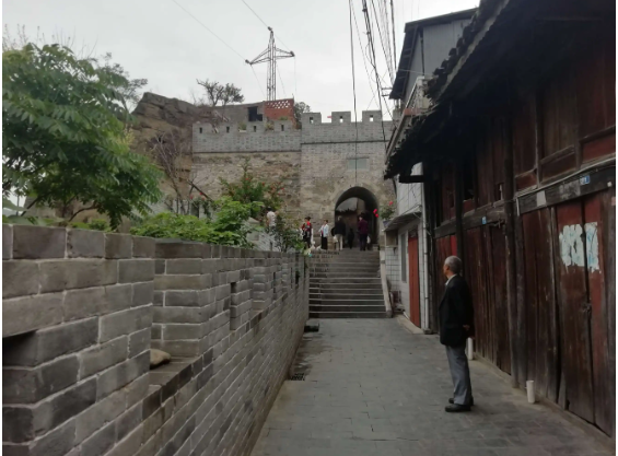 旬阳西城门