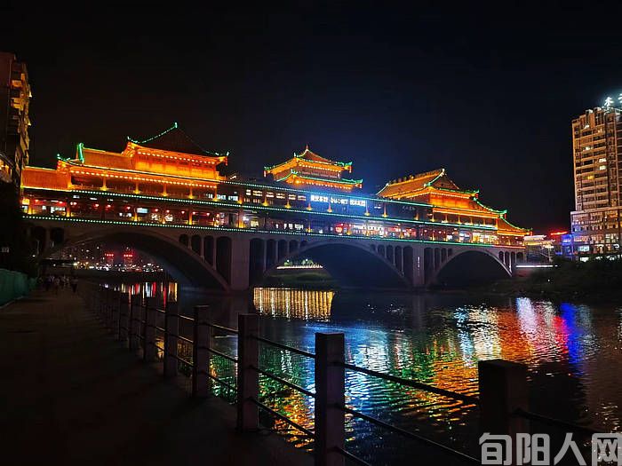 旬城夜景