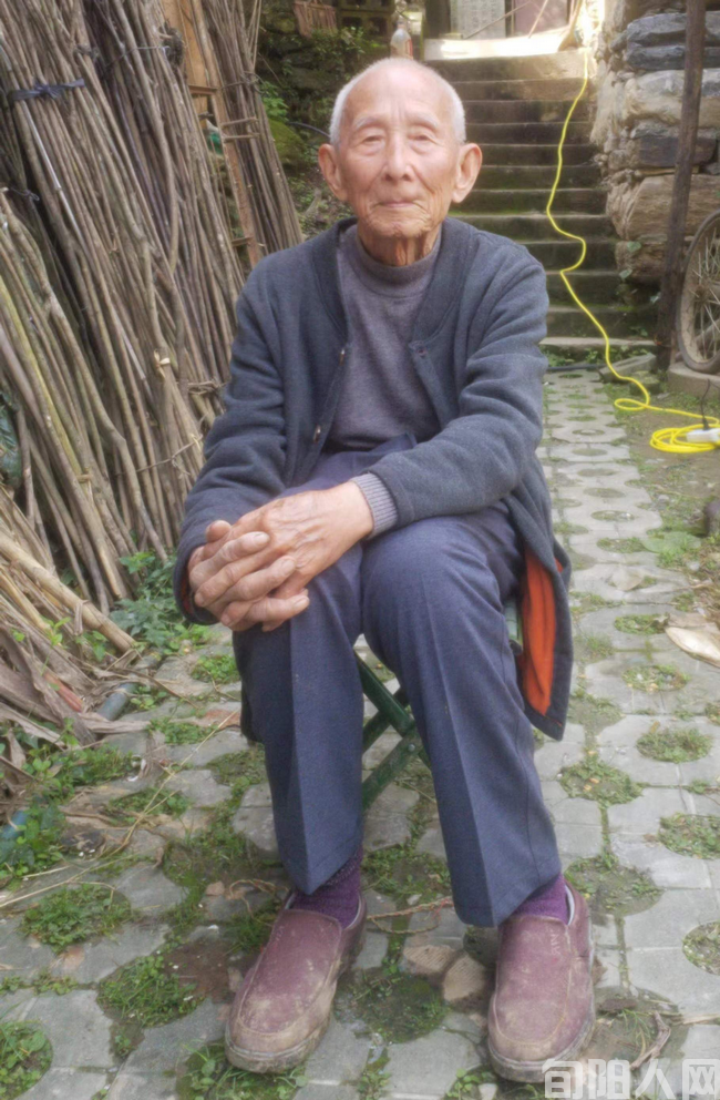 高寿老人2.png