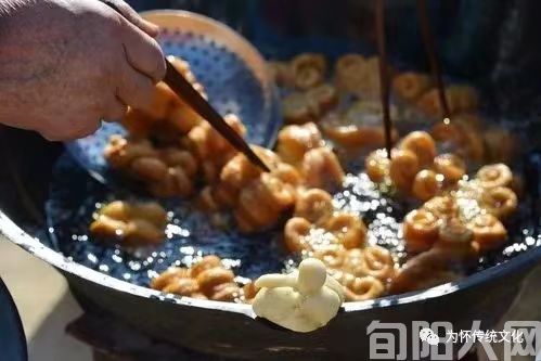 太阳雪                  文/李虎山(图3) 为怀3.jpg