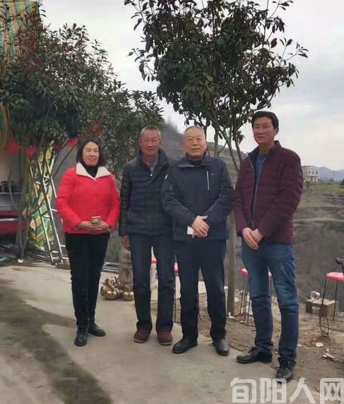 罗3.jpg