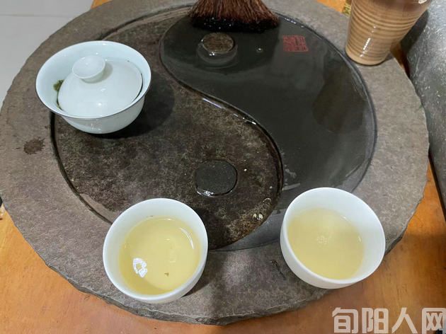 冬  日  闲  韵                    文/ 刘承印(图2) 茶.jpg