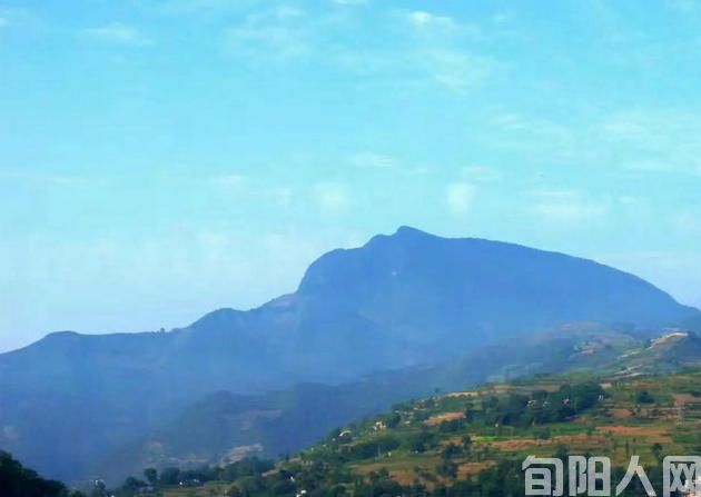 名山映靓太极城            文/张志琴(图3) 图片3.jpg