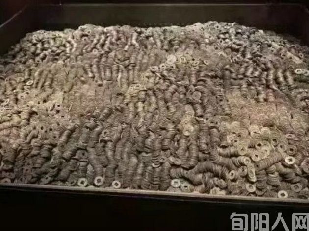南昌海昏侯墓          文/石岩磊(图2) 石2.jpg