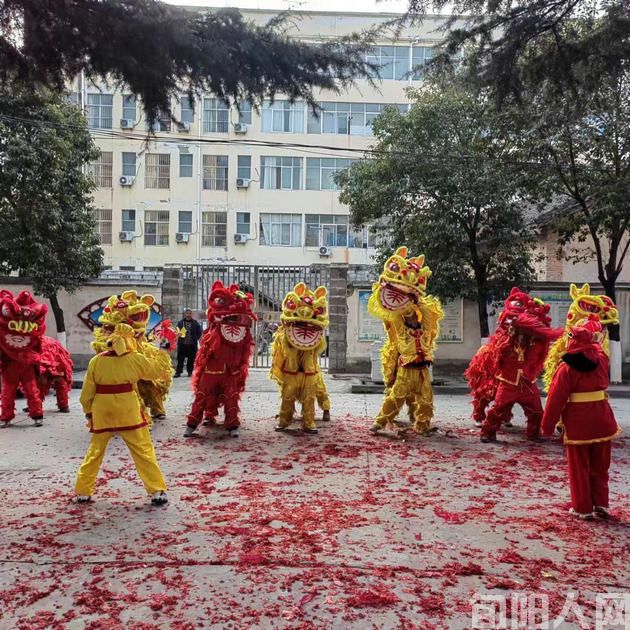 柞水县下梁镇多措并举丰富群众文化生活(图2) 李2.jpg