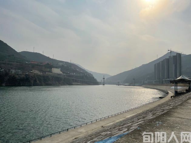 家乡的河         文/郝晓东(图1) 河3.jpg