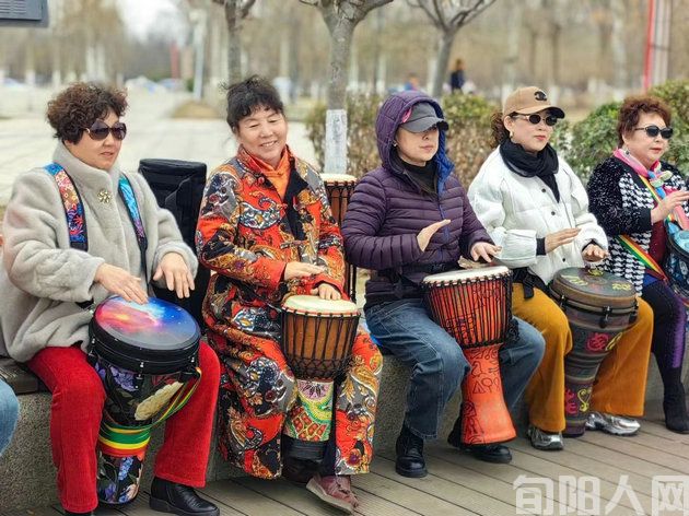 鼓震梅江  文/石岩磊(图3) 非洲鼓.jpg