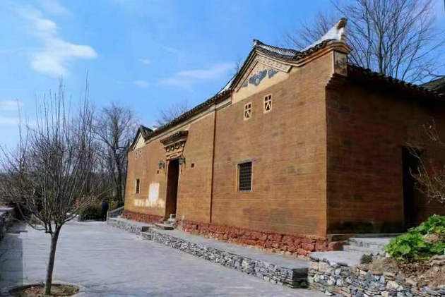 一座带有历史印记的曹家大院   文/程根子(图1) 曹家大院.jpg