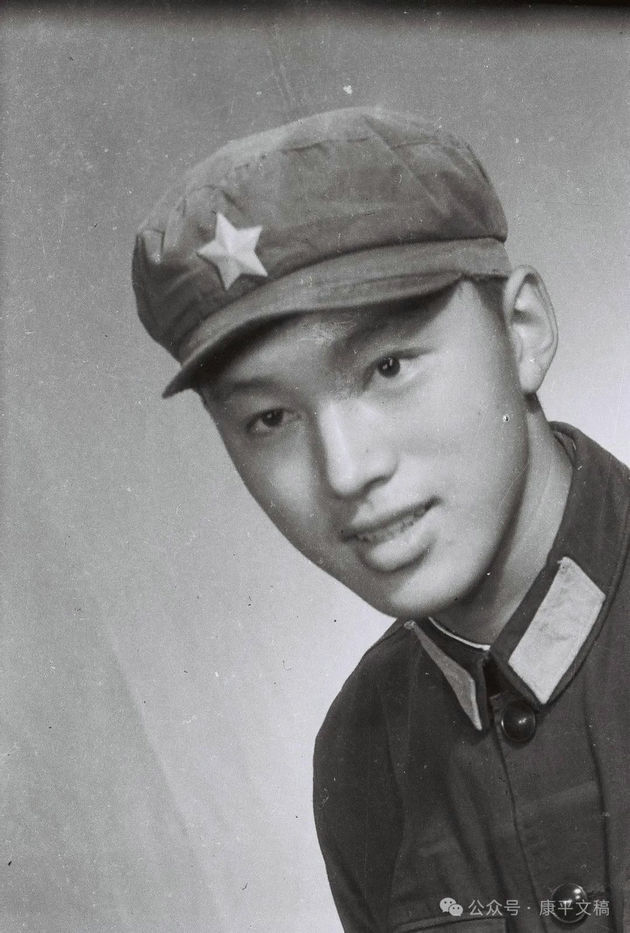 我的往事(67):我是党员    文/李康平(图1) 当兵.jpg