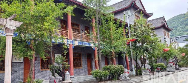 暖心精准提服务,助企纾困强信心 ---旬阳市人民法院单福东院长走访包联企业(图4) 酒店.jpg