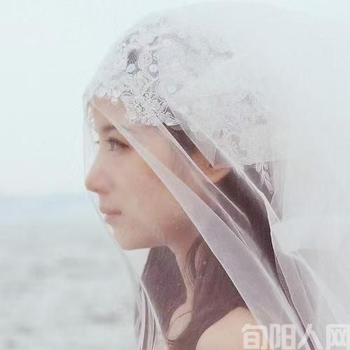 她.jpg