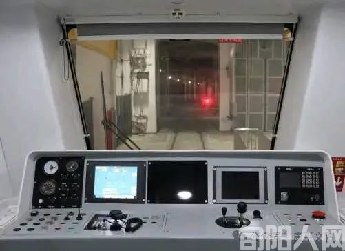 铁路.jpg