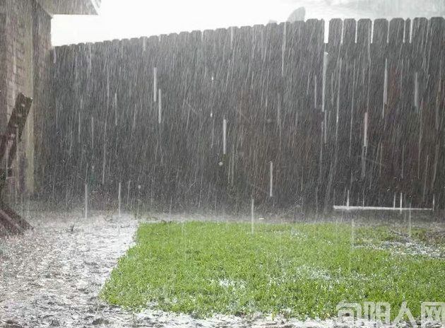 甲辰夏秋感怀二首    文/刘承印(图1) 暴雨.jpg