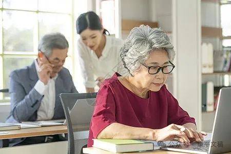 小说连载《六十以后》7.重上大学（3）   文/李康平