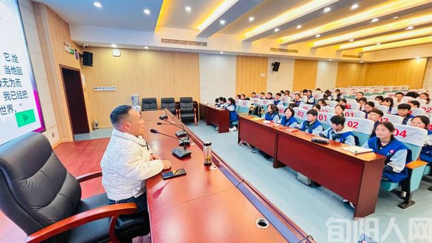 春日讲座记       文/ 王庭德(图2) 王2.jpg