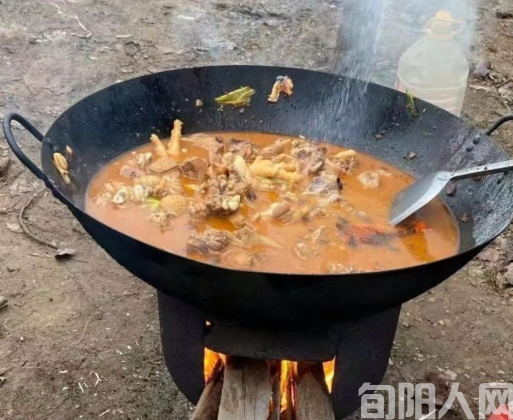 铁锅.png